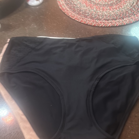 New with tags ladies underwear 3 pairs - Picture 6 of 8
